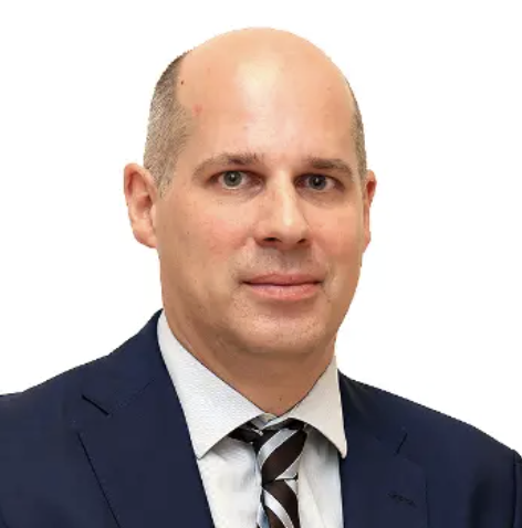 Dr. Patrick Czorlich