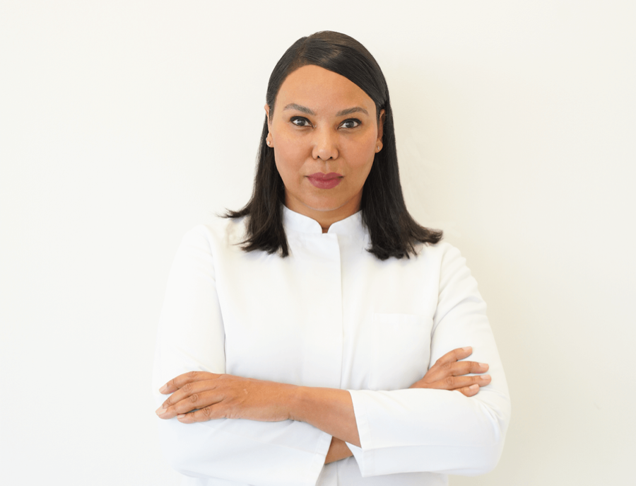 Dr. Avelina Isabelle Mario