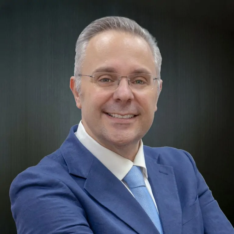 Dr. Elie Romanos