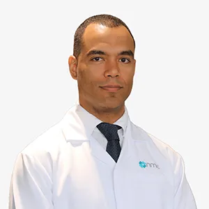 Dr. Enryke Ausianski